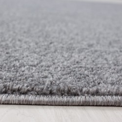 dywan-jednolity-ata-jasny-szary-runo.jpg