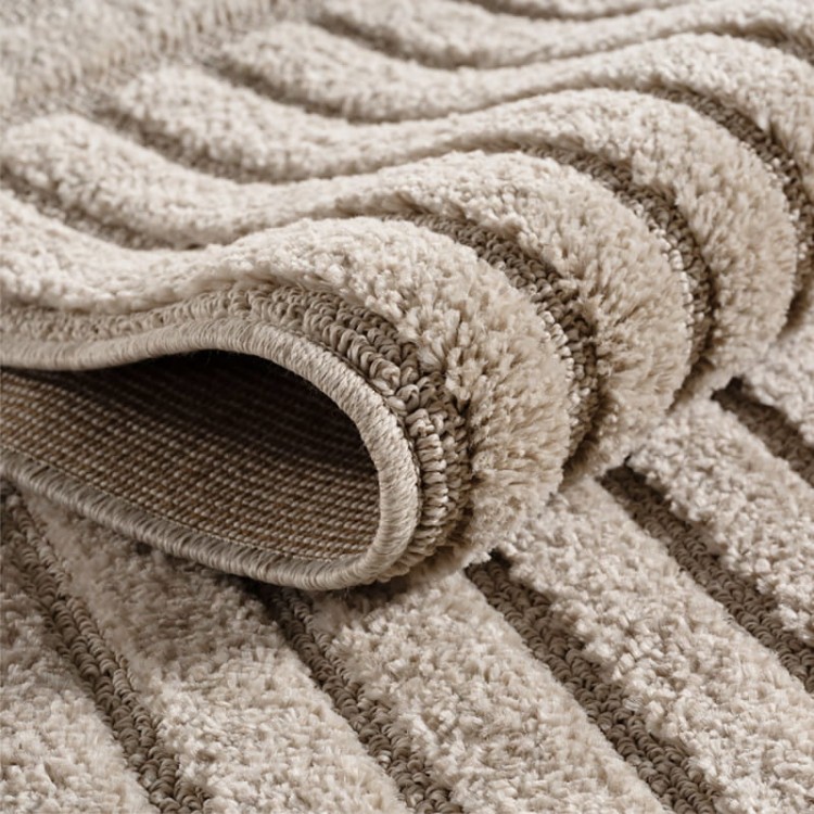 dywan-nowoczesny-3d-art-1123beige-beżowy-kwadraty-zbliżenie-z-widocznym-obszyciem-boków.jpg