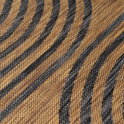 Nowoczesny-Dywan-MIRA-1453-Black-Czarno-Brązowy-Liście-Palmy-Wewnętrzno-Zewnętrzny-wzór-zbliżenie.jpg