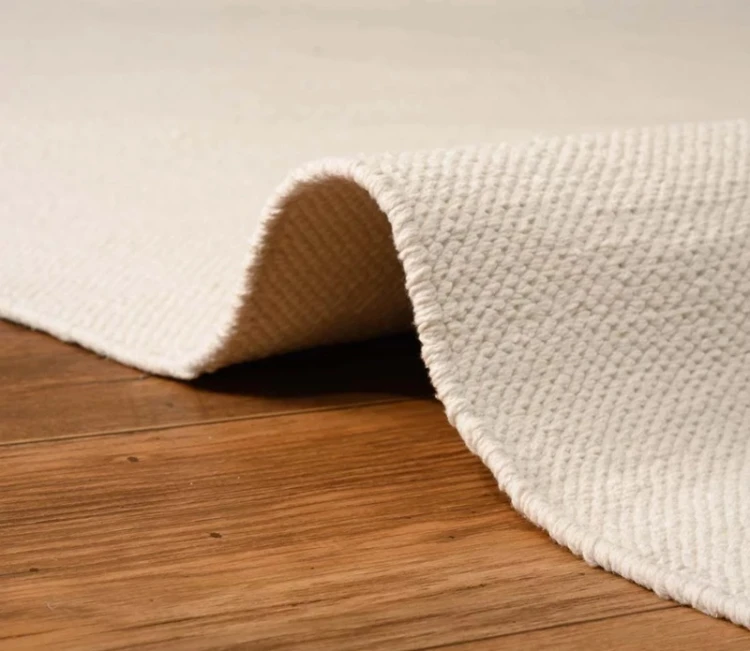 Dywan-Zaran-kośc słoniowa-100%-bawełna-pure-cotton-ręcznie-tkany-zbliżenie-fala.jpg
