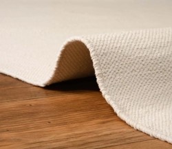 Dywan-Zaran-kośc słoniowa-100%-bawełna-pure-cotton-ręcznie-tkany-zbliżenie-fala.jpg